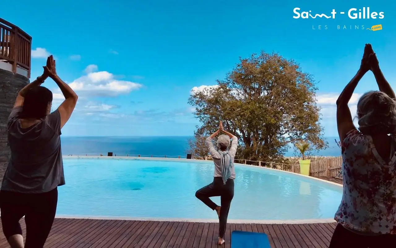 Posture de yoga avec Soufl'ékor à Saint-Gilles Les Bains à La Réunion